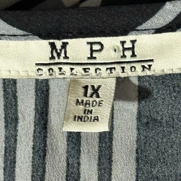 Black and White Plaid Women's Blouse - Picture 11 of 13